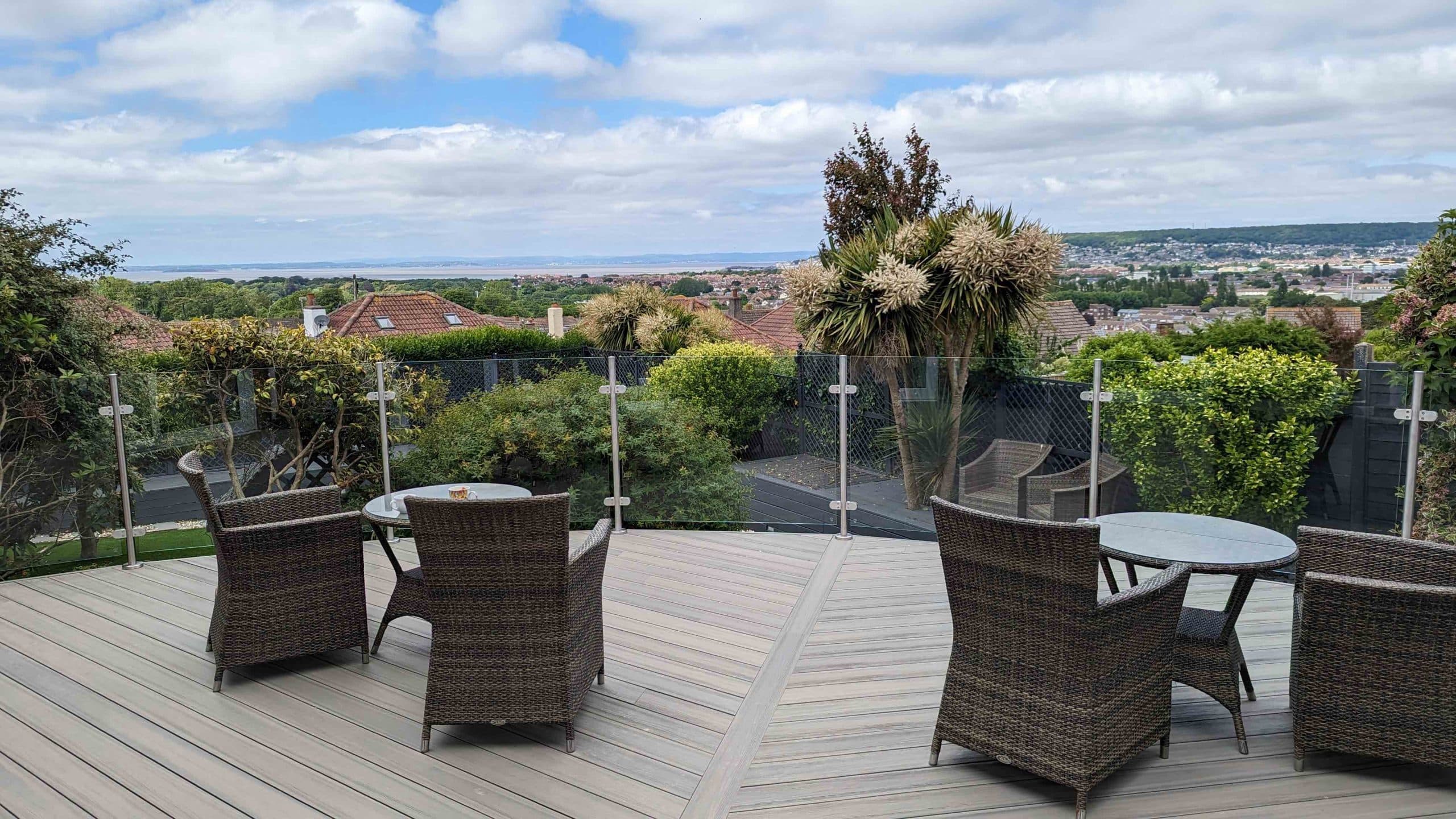 Composite Decking With Glass Balustrade