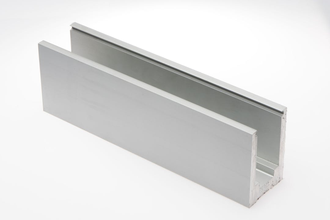 quality fit 5m base mounted channel for frames glass balustrade